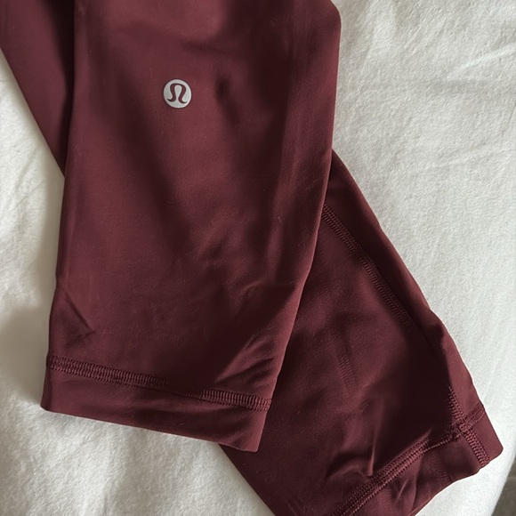 Lululemon Wunder Train High Rise Crop 23 Size 4 - Picture 6 of 6